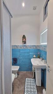 A bathroom at La Baronessa