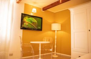 TV a/nebo společenská místnost v ubytování Panorama Guest House