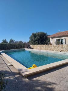 Bazén v ubytování Gîte Bienvenue Chez Nous nebo v jeho okolí