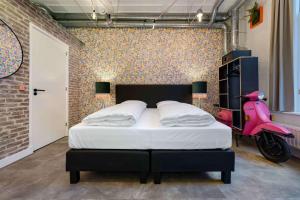 Een bed of bedden in een kamer bij Will & Tate City Stay