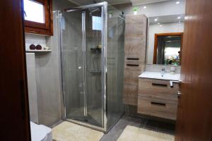 A bathroom at katerina's Villa