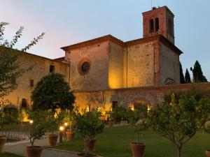 Monastero Sant'Anna in Camprena外面的花园