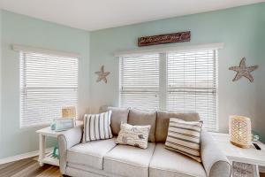 Gallery image of Sandpiper Cove 9211 in Destin