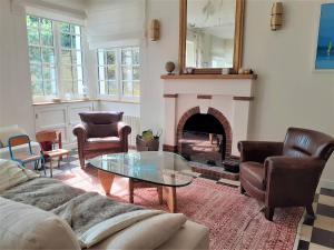 Zdjęcie z galerii obiektu Superbe villa familiale à 300m de la mer avec jardin, terrasse et tous équipements - FR-1-392-174 w mieście La Baule-Escoublac