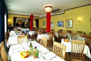Ресторант или друго място за хранене в Hotel Meduna