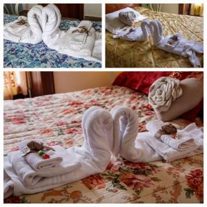 eine Collage mit Bildern eines Bettes mit Mutterschafthandtüchern in der Unterkunft Parthenope's home in Neapel