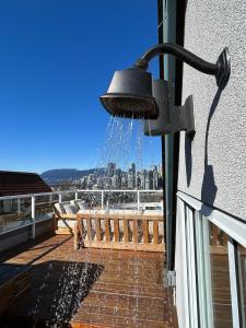 Gallery image of Luxury Penthouse w Outdoor Shower, Views and Parking in Vancouver
