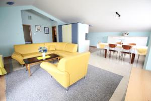 Część wypoczynkowa w obiekcie Apartment Zadar - Diklo 5880d