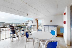 Μπαλκόνι ή βεράντα στο Colonial Condo 305