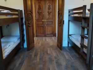 Fotografia z galérie ubytovania Appartement spacieux pour 10 pers. avec piscine intérieure, sauna et WiFi - FR-1-165B-2 v destinácii Jausiers