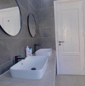 Phòng tắm tại Villa Feria C607 Bãi Cháy Hạ Long