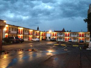 Gallery image of Imperial Motel Cortland in Cortland +12 photos