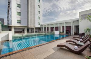 Bassein majutusasutuses Sparks Life Jakarta, ARTOTEL Curated või selle lähedal
