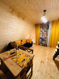 Fotografie z fotogalerie ubytování cottage Ninika surami v destinaci Surami