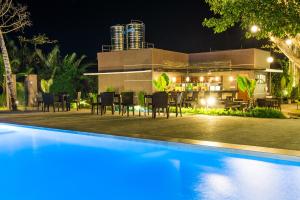 Bazén v ubytování Ariana Hotel nebo v jeho okolí