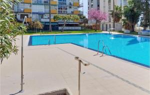 The swimming pool at or close to Pet Friendly Apartment