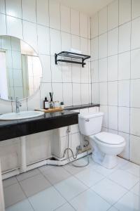 Koupelna v ubytování 2BR minimal mu-ji style 130SQM ~