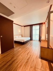 Park View Hotel客房内的一张或多张床位