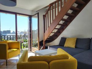 Część wypoczynkowa w obiekcie Charmant Duplex Près de la Plage à Cabourg - Balcon Sud, 4 pers., Tout équipé - FR-1-465-93