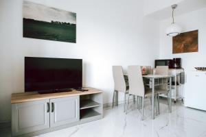 TV a/nebo společenská místnost v ubytování Apartments Potočki