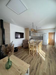A kitchen or kitchenette at Casa Rural La Chicuela