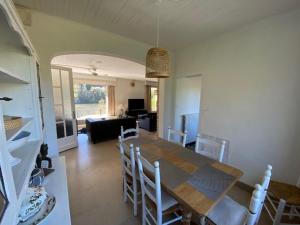 Afbeelding uit fotogalerij van Un Havre de paix en bordure de la Dordogne in Lalinde +16 foto's