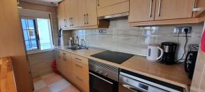 Kuchnia lub aneks kuchenny w obiekcie POS, Apartamento pesquero en primera linea