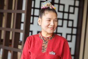 a young boy with a flower in his hair at Ijika Daiichi Hotel Kagura in Toba +54 photos