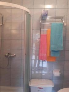 Kúpeľňa v ubytovaní Apartments Smilje i Maslina + 28 fotografií