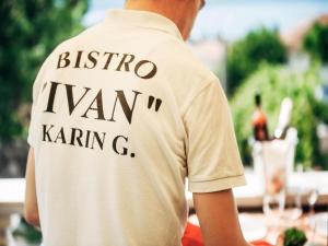 Hostia v ubytovaní Apartments Smilje i Maslina