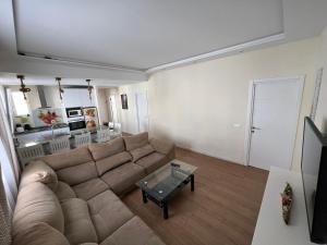Posedenie v ubytovaní GENUAR APARTMENTS 3 Bedroom close to beach