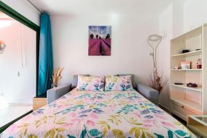 Posteľ alebo postele v izbe v ubytovaní Sol y Mar Puerto Paraiso + 37 fotografií