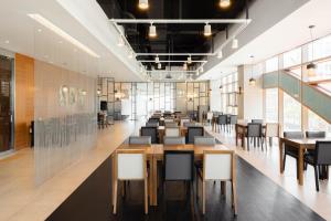 Staz Hotel Ulsan餐厅或其他用餐的地方