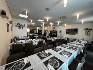 Restoran atau tempat lain untuk makan di Albergo Elvezia