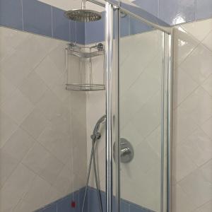 A bathroom at Fiordaliso B&B