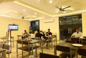 Hosté ubytování Hotel Aeroporto Nearest Landmark Aerocity delhi