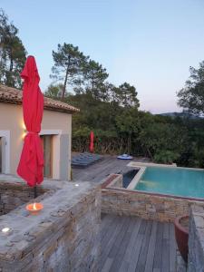 Zdjęcie z galerii obiektu Villa 200m2 au cœur des vignes- Golfe de St-Tropez w mieście La Môle