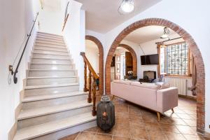 TV a/nebo společenská místnost v ubytování Agri Apartment La Terrazza La Ripadoro