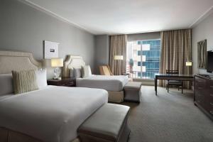 Cama ou camas em um quarto em Bristol Panama, a Registry Collection Hotel