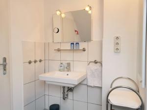 Ένα μπάνιο στο Kobs - FeWo inmitten der Natur mit zwei Bädern, Terrasse und gemütlichem Wohn- und Esszimmer +13 φωτογραφίες