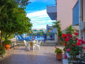 Gallery image of VIRGINIA STUDIOS in Anaxos +20 photos