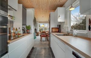 Fotografie z fotogalerie ubytování Lovely Home In Middelfart With Wifi v destinaci Middelfart