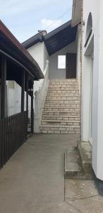 a set of stairs in front of a building at Apartmani Diksi Zrenjanin in Zrenjanin