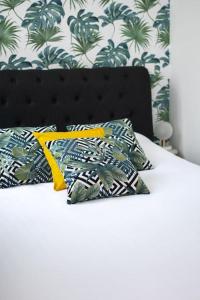 Posteľ alebo postele v izbe v ubytovaní HSH Traversière-Boulogne-Billancourt I Appartement 4P