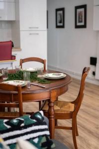 Posedenie v ubytovaní HSH Traversière-Boulogne-Billancourt I Appartement 4P