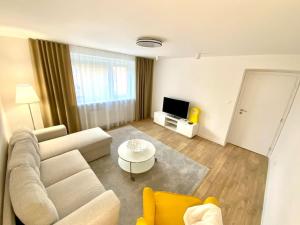 TV a/nebo společenská místnost v ubytování Apartmán Samuel Prievidza