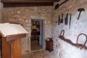 Fotografia z galérie ubytovania Lithos Stone Suites v Areópolise