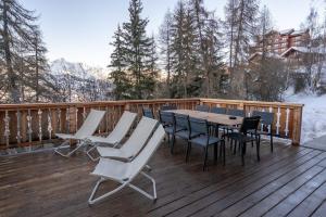 La vente en poupe : Luxury chalet (11p). 5 bedrooms and 3 bathrooms. In the centre of Vallandry, with a beautiful view v zimě + 14 fotografií