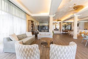 Posezení v ubytování Vila Baleira Suites