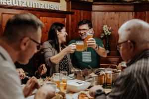 Biergasthof Riedberg italokat is kínál